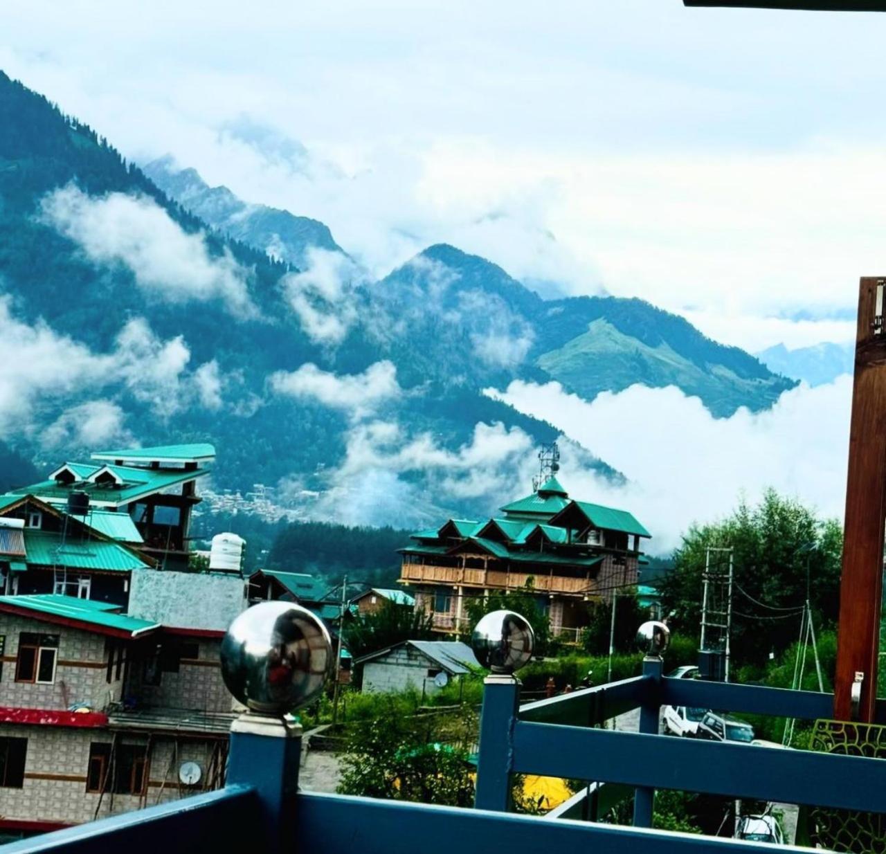 Hotel Himachal Heights 마날리 외부 사진